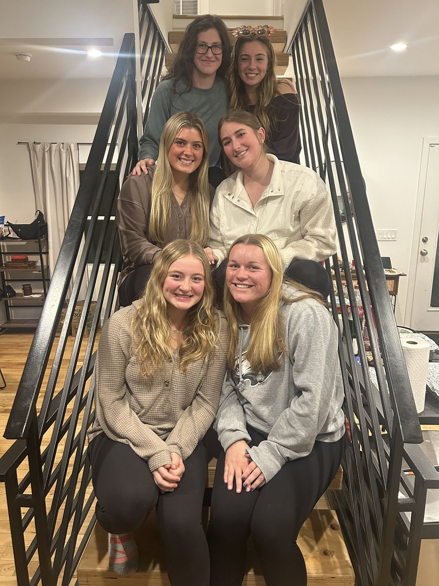 Gina McCool tweet media