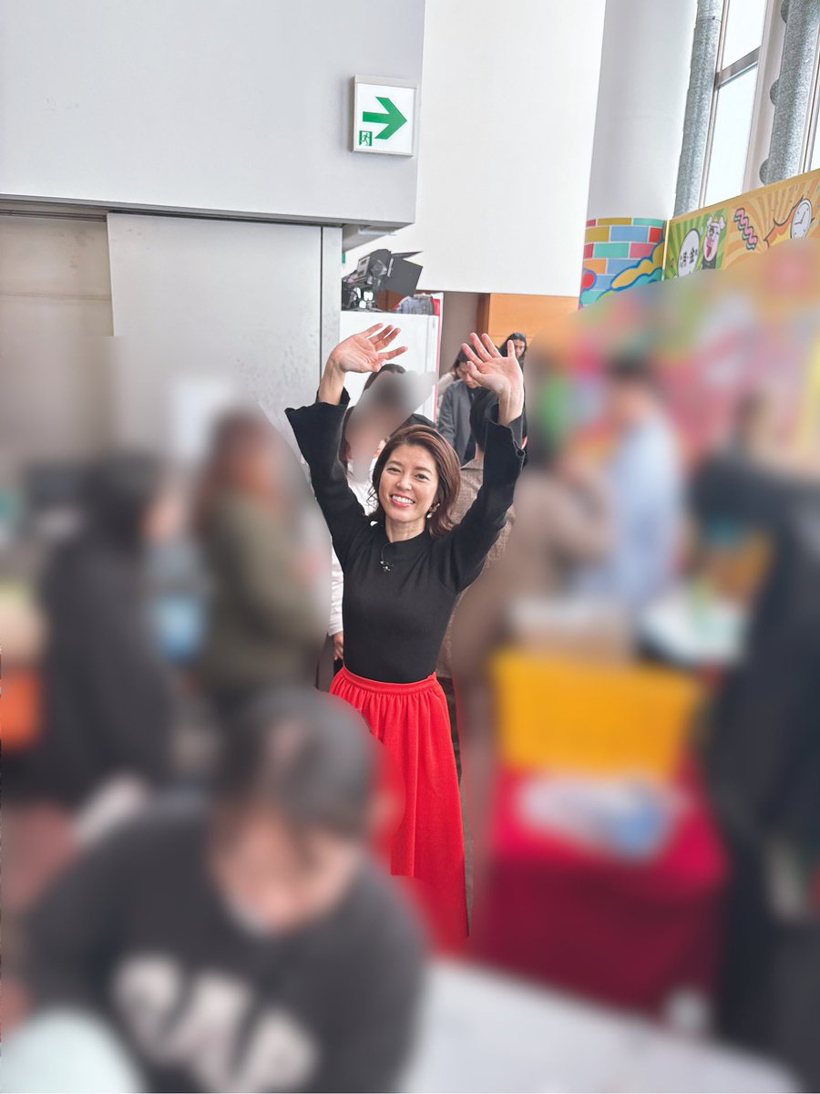 kandaaika55's tweet image. 本日も #ぽかぽか ☀️

本日は…
#知念里奈 さん #MAX より #NANA さん #REINA さんをゲストにお迎えして、深掘り&amp;amp;沖縄出身アーティストのイントロクイズで大盛り上がりSPをお送りします🎧

ぜひご覧下さい🙌

遠くから手を振る神田です📸

#神田の裏側