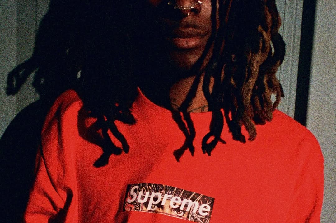 ラッパー Skaiwater が Supreme × Michael Jackson の Box Logo L/S