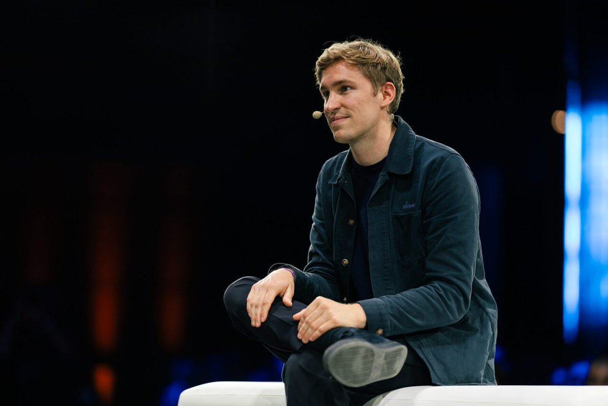 yogiliman's tweet image. 🚀 Exciting news in the tech world! AI voice generating startup Elevenlabs crosses $300m in ARR! 🎉 How do you think AI voices will change our daily lives and industries? 🤔 Dive into the details here: ift.tt/r6Rdp3b #AI #VoiceTech #Innovation #Startups