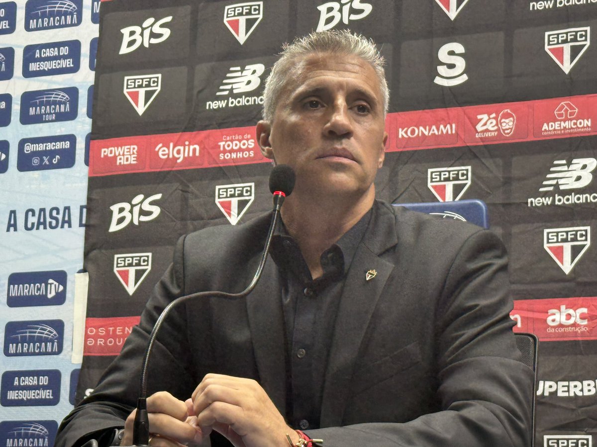 OGabrielSa's tweet image. 🎙️ Crespo desabafa sobre relação com torcedor: “Eu cheguei aqui com sentimento. Tenho muito carinho pelo São Paulo e sua torcida, já é difícil falar para eles. Eles não merecem passar por essas coisas. Mas se está acontecendo, temos que colocar a cara. Temos que pensar em tudo…