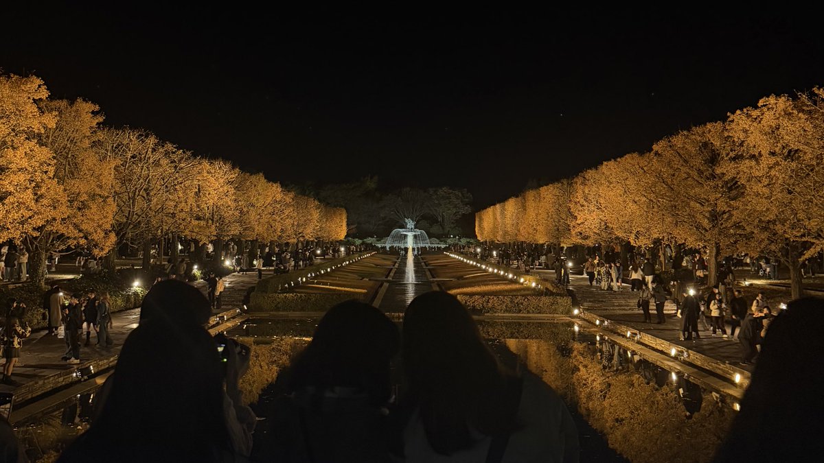 _mhatf's tweet image. 人生初のジャイアンツのファンフェスタ満喫して、夢だった昭和記念公園秋デートもしてきた、良い3連休꜀^. ̫.^꜆🍁🍂（〆は家系ラーメン👈）