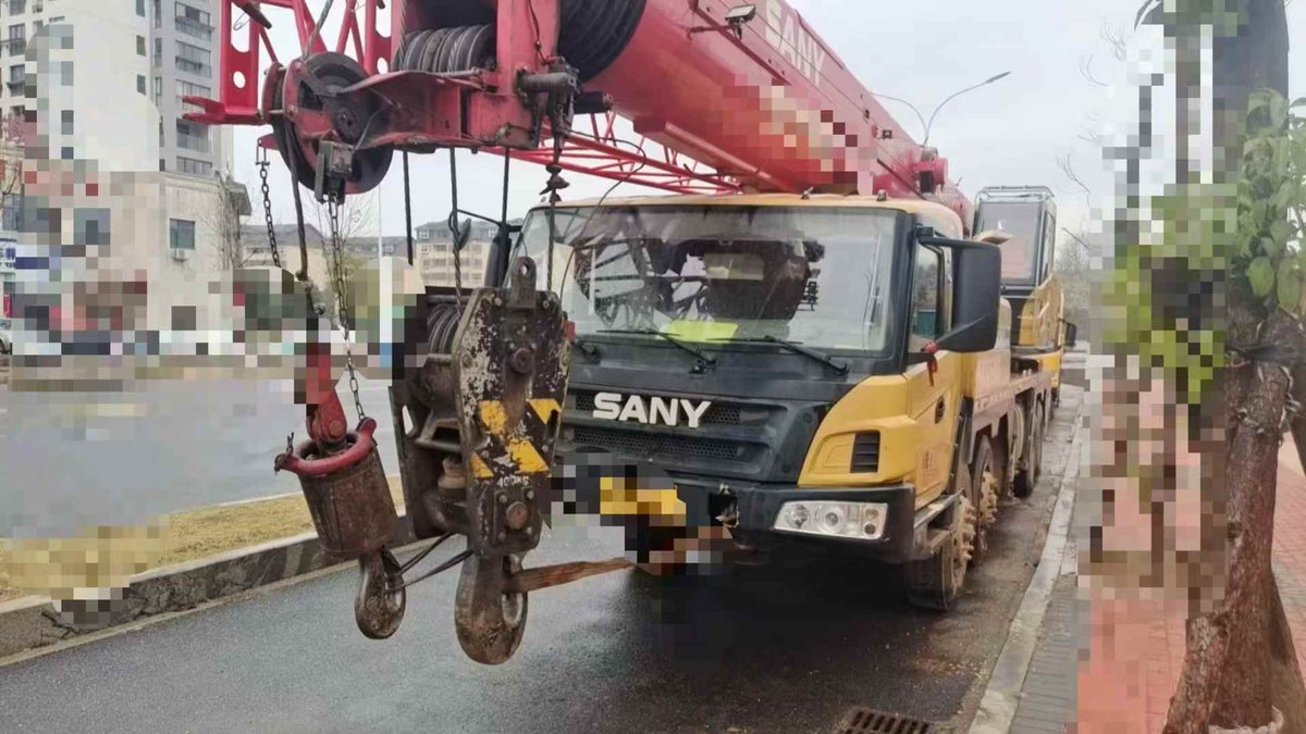 dindang_justin's tweet image. 2020 year Sany 40 ton Truck Crane for Sale: Type STC400T5, 44.5 meters mainboom, 16 meters jib, 10.5 tons counterweight, electric control, price $58000.
More info:en.dindang168.com/g/102209
#cranemachine #truckcrane #Sany #40ton #2020