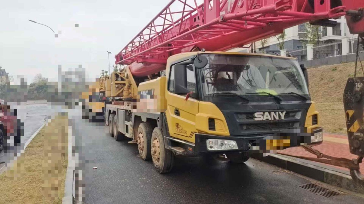 dindang_justin's tweet image. 2020 year Sany 40 ton Truck Crane for Sale: Type STC400T5, 44.5 meters mainboom, 16 meters jib, 10.5 tons counterweight, electric control, price $58000.
More info:en.dindang168.com/g/102209
#cranemachine #truckcrane #Sany #40ton #2020
