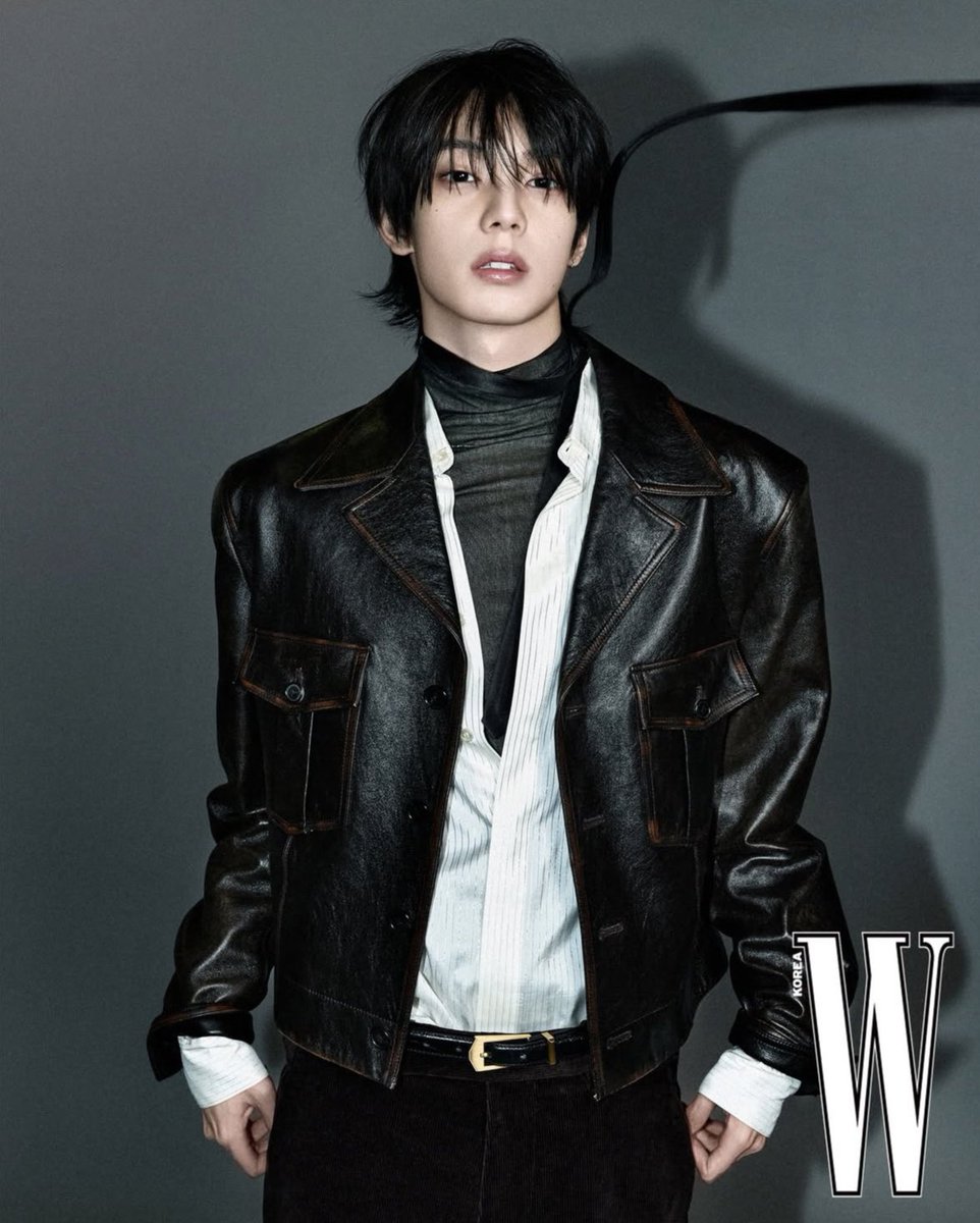 whoever styled him needs a big fat kiss heol