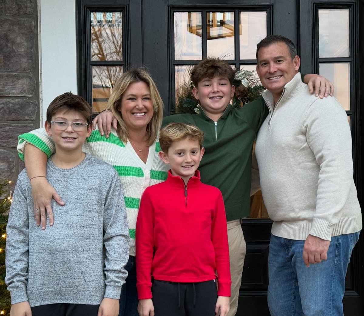 JamieApody's tweet image. Thankful for my guys... and of course, all of you. #HappyThanksgiving