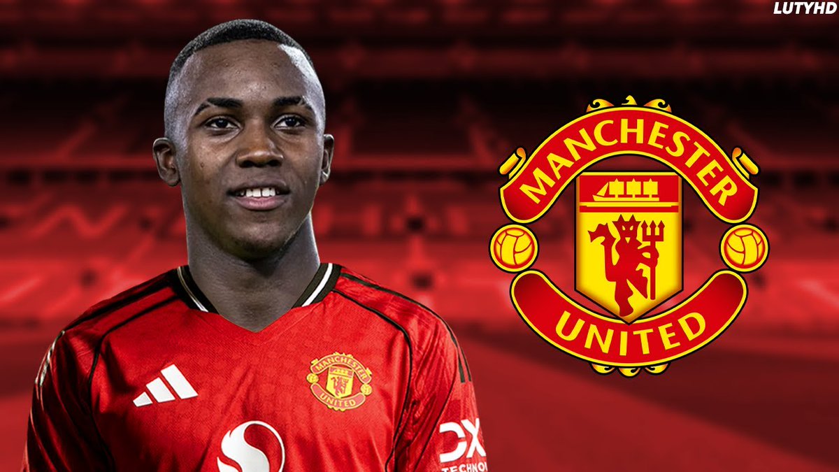 AirforceOne1986's tweet image. 🟥 **BREAKING: Man Utd’s new 17-year-old signing Cristian Orozco will jet into the UK in the coming days to complete his transfer. Fans are already saying:
 “Can we get him sooner?”
📌 Future talent, official registration only after he turns 18.

**#MUFC #ManUnited #Orozco…