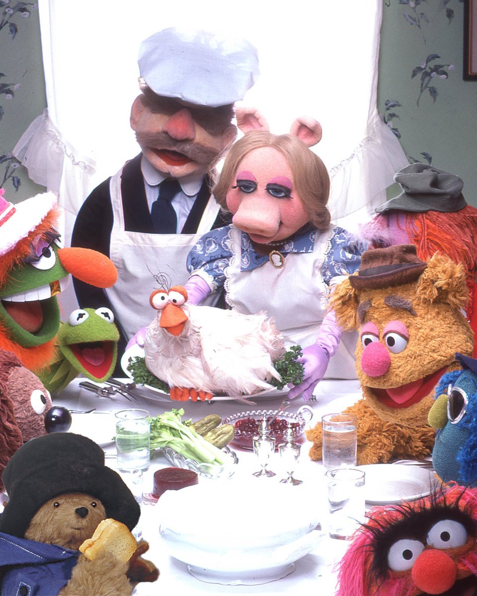 jaythechou's tweet image. I Photoshop Paddington into a movie, TV show, or pop culture until I forget: Day 1719