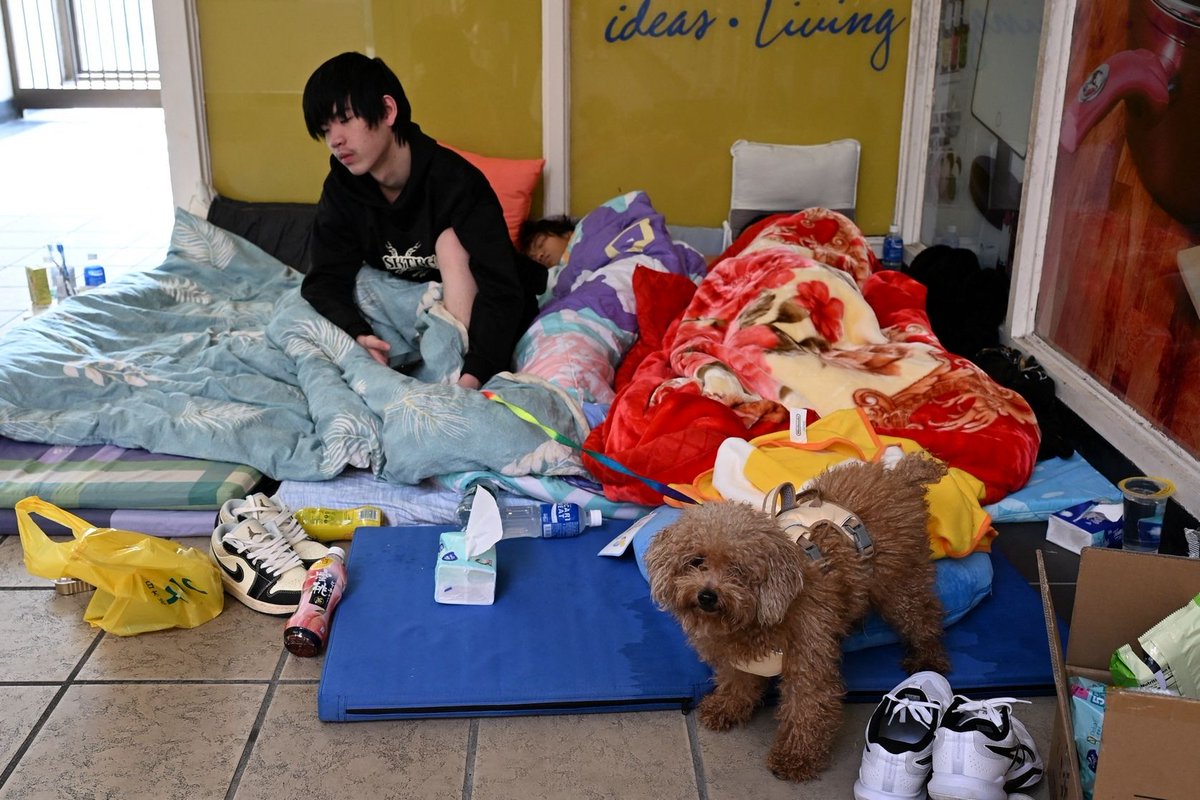 hkfp's tweet image. 1/ A grassroots relief effort has sprung to life across Tai Po, and online, as Hongkongers rally to volunteer, offer food, shelter and clothing to the victims of the Tai Po fire tragedy. 

Read the full story on HKFP: hongkongfp.com/2025/11/28/gra…