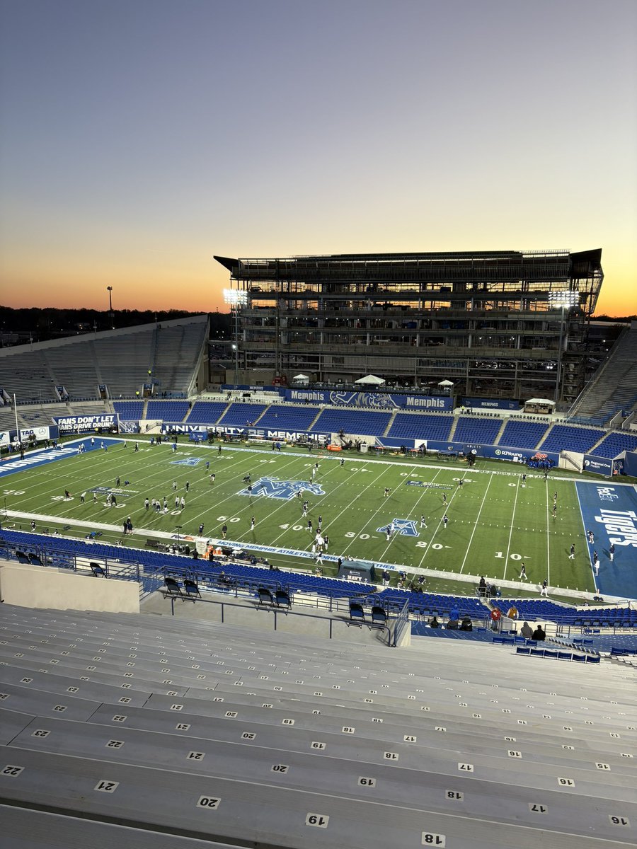 Happy Thanksgiving.

Last Memphis home fame before the stadium renovations are done.