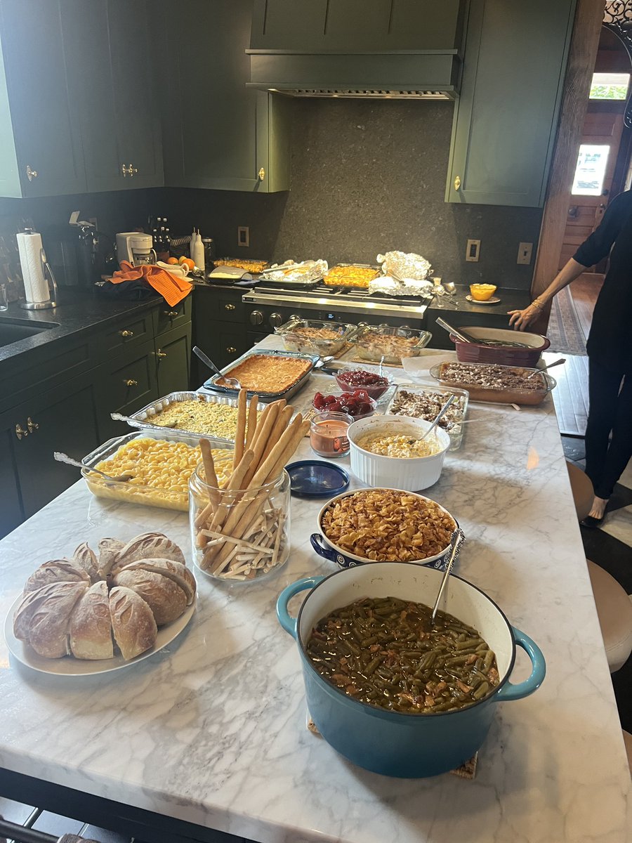 firstdateshow's tweet image. You're on a first date and find out they can cook like this… are you securing the second? @Imlaurencompton #FirstDate