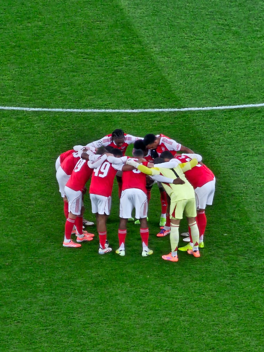 Baschnonga's tweet image. Riveting match, super second half from Arsenal