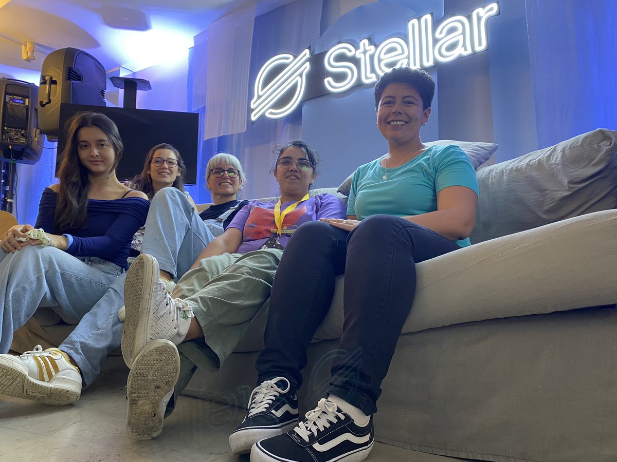 BeEnergyCom's tweet photo. With buzzing excitement, we are proud to share that BeEnergy was chosen for the Sustainability Award at #StellarHack in Buenos Aires, Argentina 🇦🇷. https://t.co/31mDRPBG14