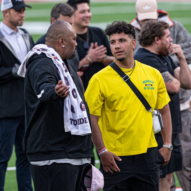 🔥 All eyes on Dylan Raiola.

This week’s Tunnel Talk dives deep into the CBS report, where things really stand, what Friday means, and why bowl practices will tell us more.

Full scoop: on3.com/teams/nebraska…