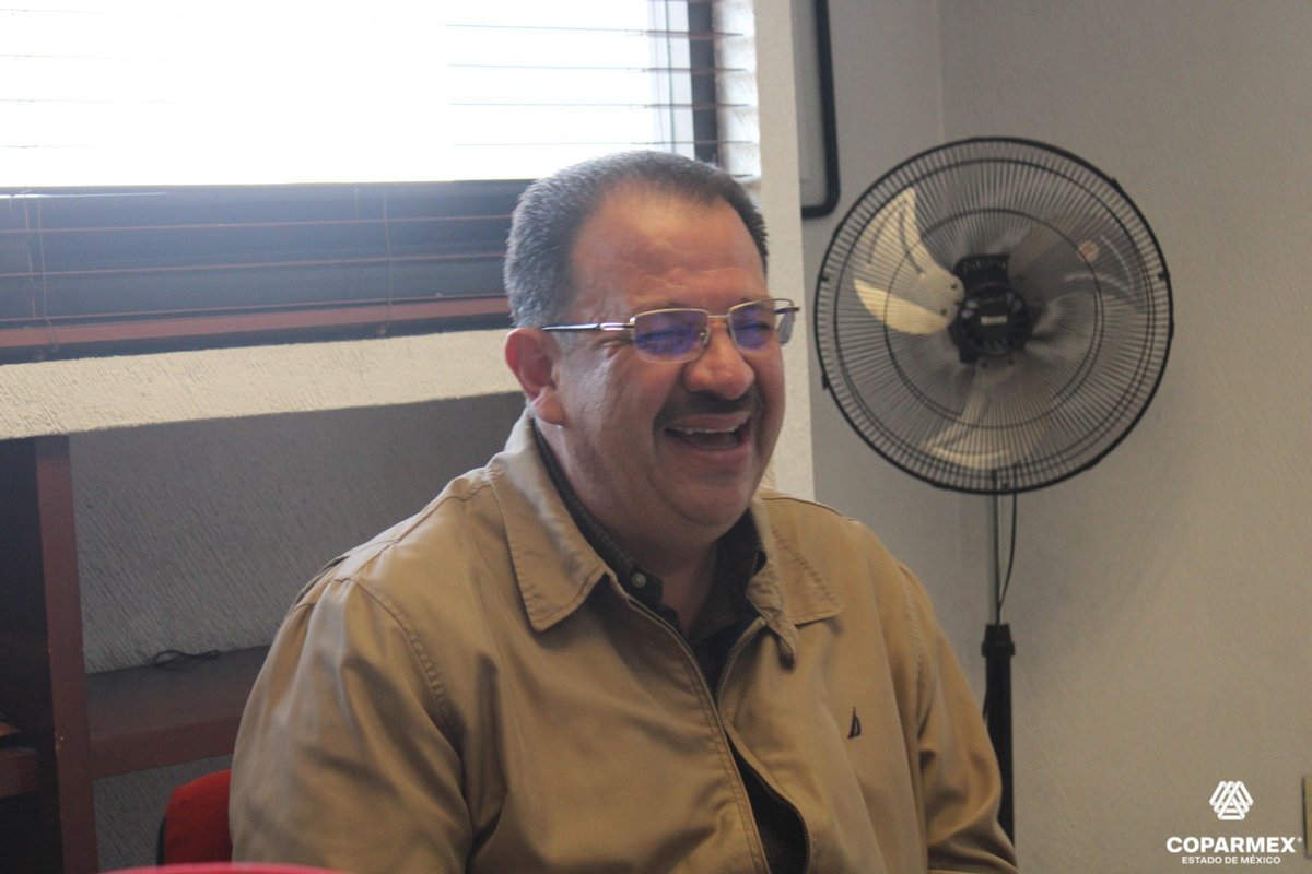 COPARMEX_Edomex's tweet image. 👥 ¡Socios #COPARMEXEdoMex! 

🙋🏻‍♂️ Nuestro Presidente, @julianniembro, continúa fortaleciendo lazos y reafirmando el compromiso de trabajar por un entorno empresarial más sólido y próspero para todos nuestros #socios.