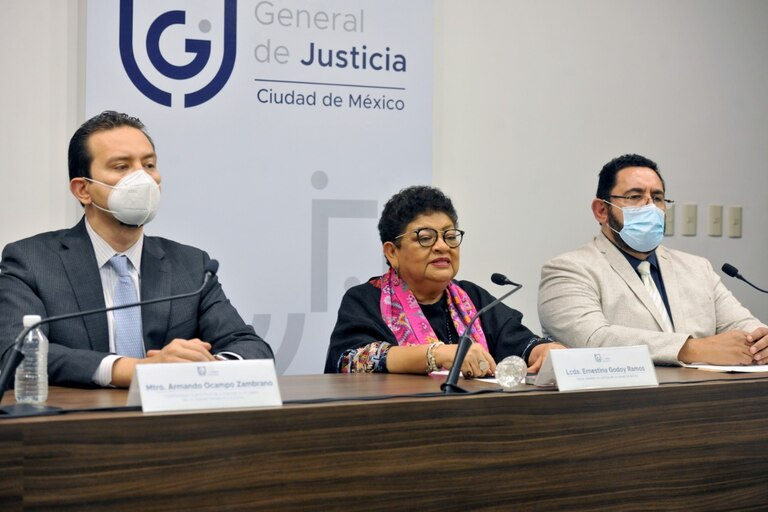 Gertz Manero renuncia a la Fiscalía General de la República, después de muchos años de ineficiencia

Peor aún, pondrán en su lugar a Ernestina Godoy. La que protegió a Claudia Sheinbaum por el caso de la Línea 12 (y quién sabe qué tanto más) en la CDMX