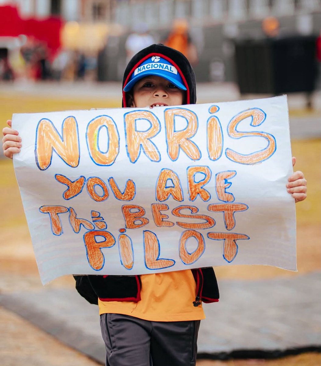 wisterianorris's tweet image. F1 são paulo posted this 🥹