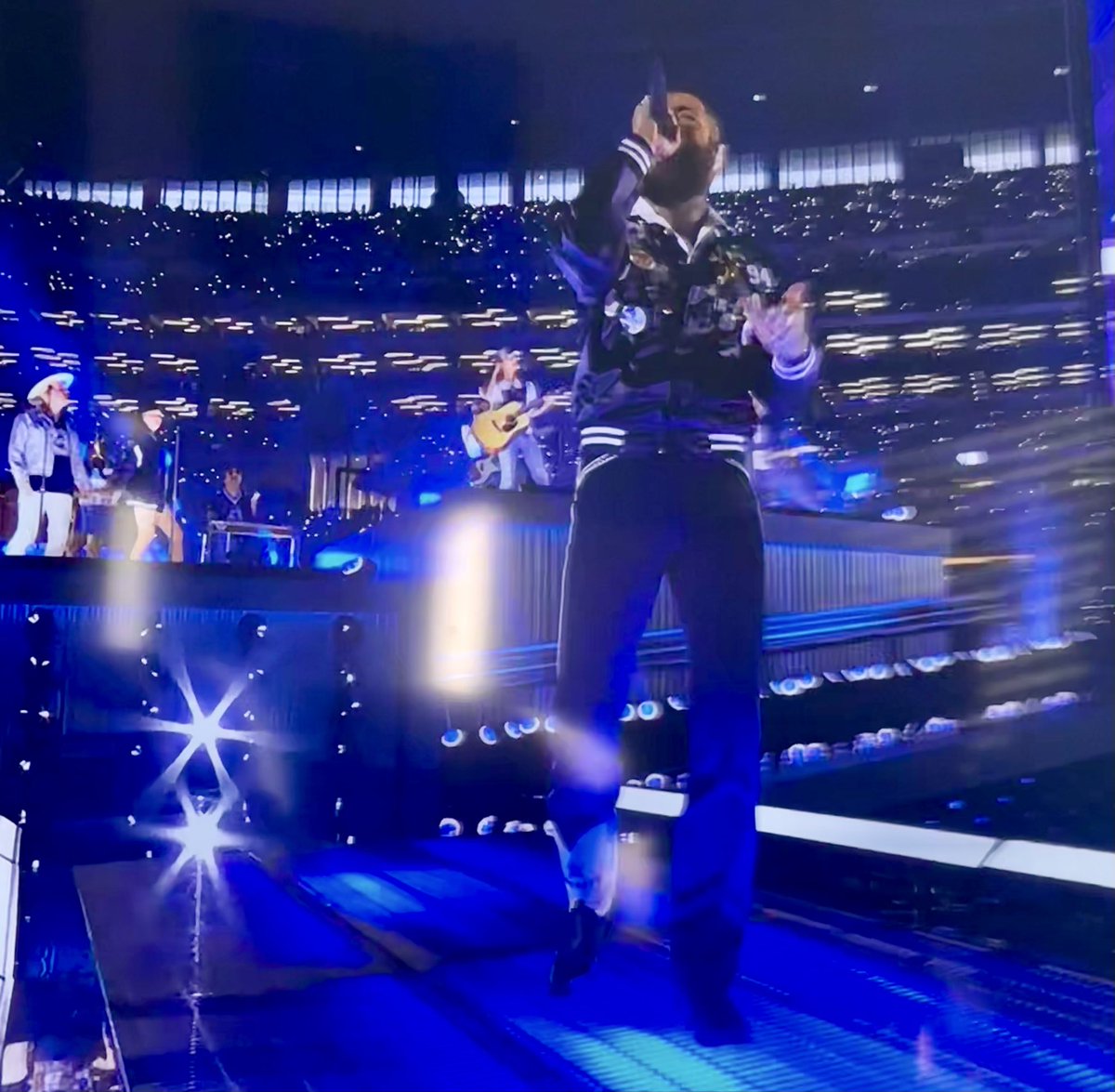 Claudia Oliveira tweet media