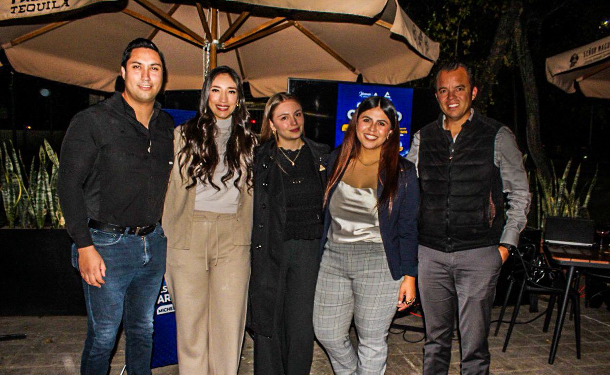 davidojedamx's tweet image. Estuvimos en conecta con nuestros amigos de @CanacoDurango , presenciando foros de materia empresarial que expuso mi amiga Michelle Hazel en un espacio para que los duranguenses puedan emprender y mejorar la economía local.