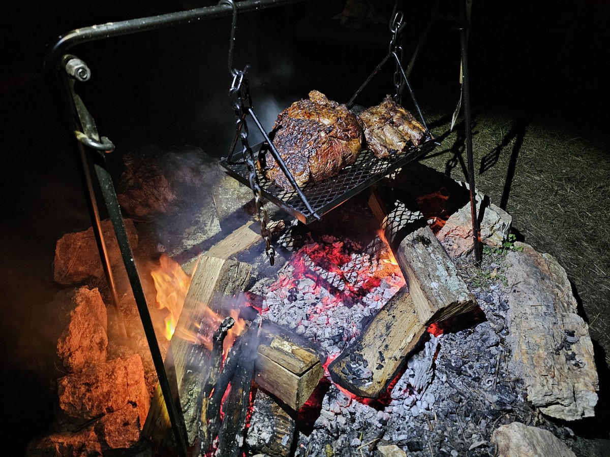 lecternleader's tweet image. Very important update.