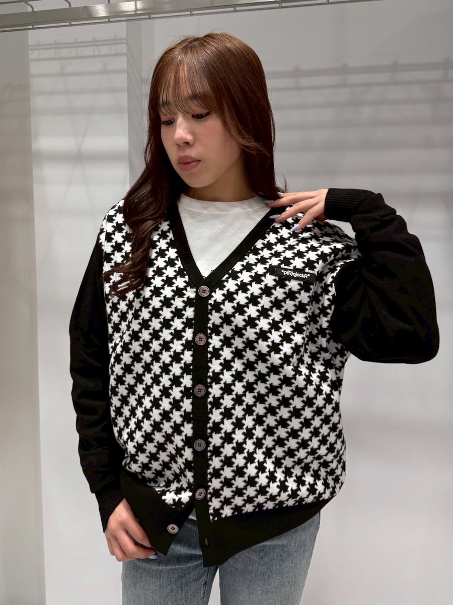 vertical_garage's tweet image. #FEATURINGWORKS🪽
IN AEON Mall Osaka Dome City

【*p(R)ojectR®】

■ITEM LINE-UP
Asterisk Block Check Cardigan
PRICE:￥18,700
COLOR：Black
SIZE：S/M/L/XL

スタッフ身長153cm/Mサイズ

詳細は下記URLから☑️
verticalgarage.jp/topics

#THERAMPAGE
#projectr
@therampagefext