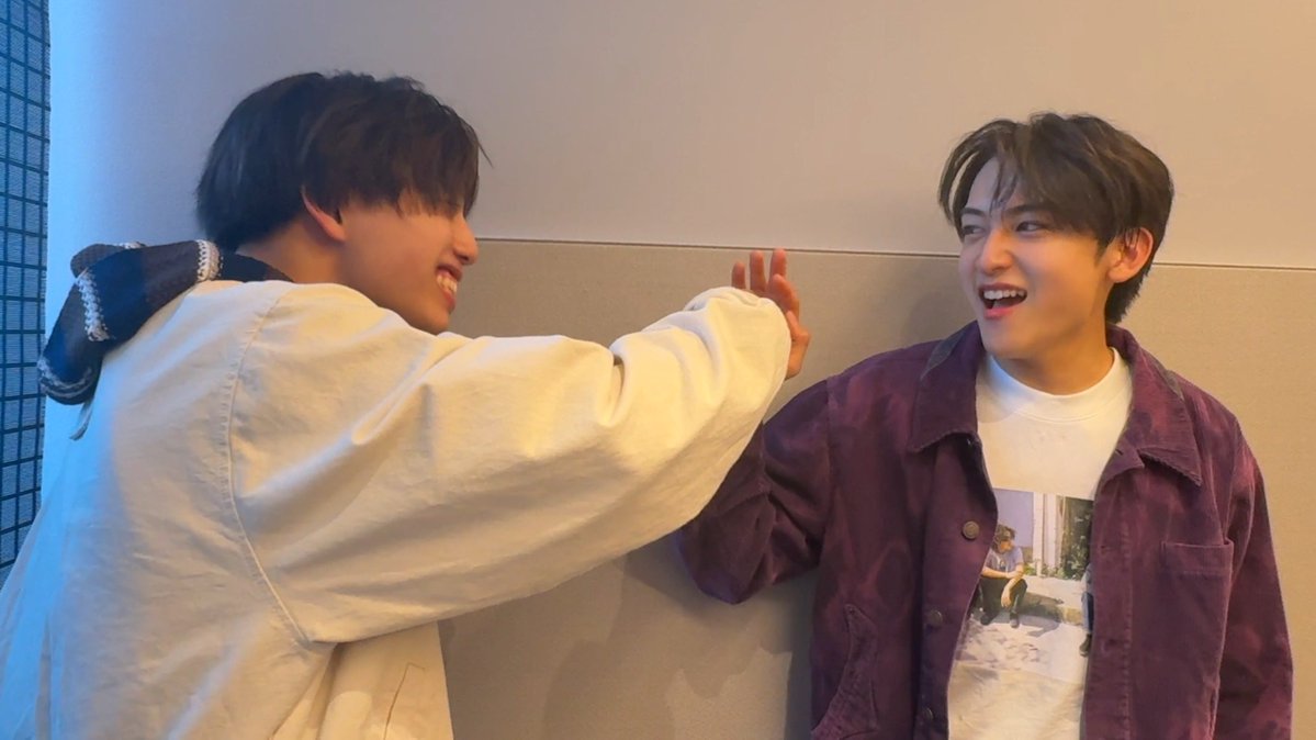 starglow_bmsg's tweet image. 〖 STARGLOW Official Fan Club 𖤐 〗

✦ ────────── ✦

              MESSAGE
      From STARGLOW✉️

✦ ────────── ✦

『THE TIME,』Thank you!!!!!

✔️新規入会はこちら
bmsg.shop/pages/starglow…

#GOICHI #KANON 
#STARGLOW
#STARGLOW_FC