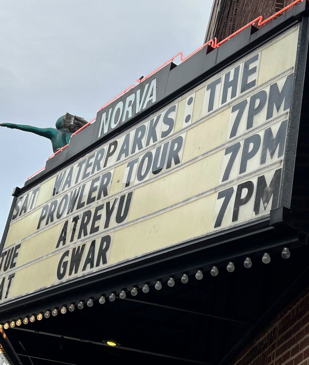 REALSUPERPARXZ's tweet image. just realized the sign at the norva was literally a waterparks reference