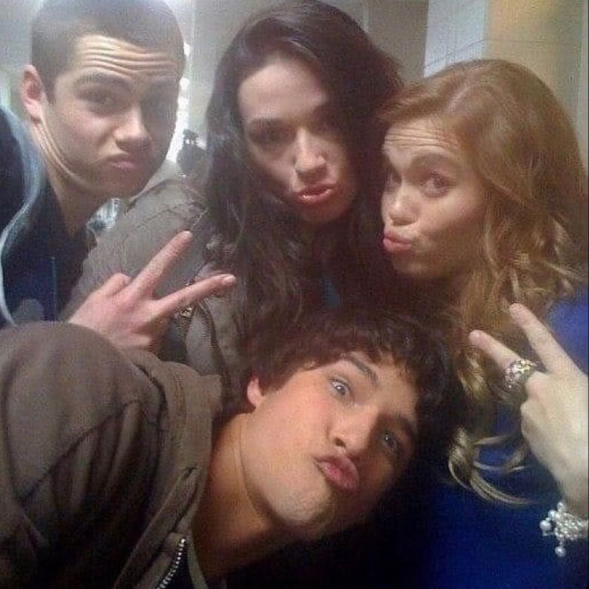 archivdob's tweet image. 3 days until teen wolf returns to @netflix