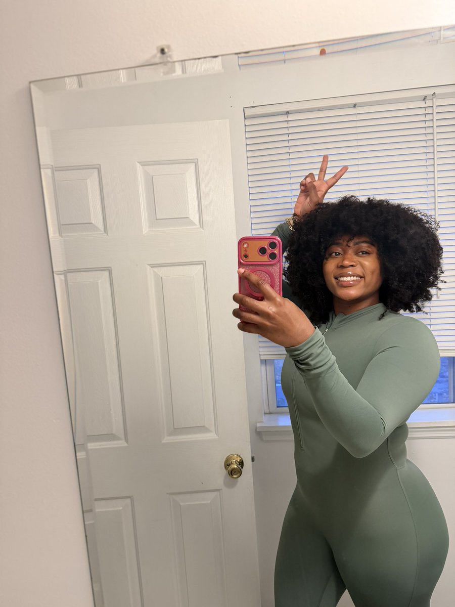 TechBaeAsh's tweet image. Thankful for everything God gave me. 🫶🏾