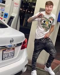 danewrx's tweet image. ty for 50 followers, i am now famous