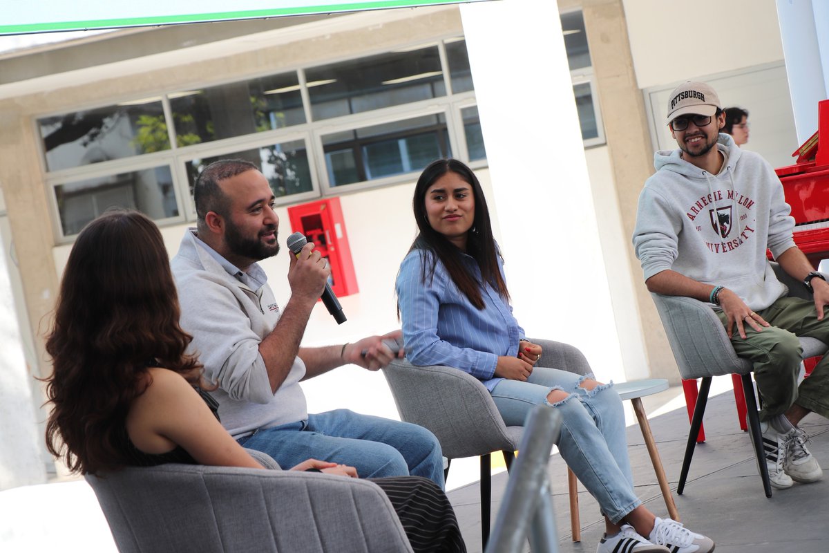 udegcucei's tweet image. 👩‍🔬👨‍💻 Con entusiasmo presentaron los avances de sus proyectos de investigación y motivaron a los asistentes a sumarse a esta gran oportunidad académica internacional. 🌍💡

👏🏽 ¡Gracias por inspirar con su talento y dedicación!

#Robótica #CarnegieMellon #ComunidadCUCEI