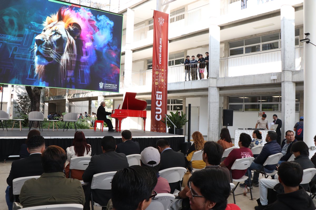 udegcucei's tweet image. 👩‍🔬👨‍💻 Con entusiasmo presentaron los avances de sus proyectos de investigación y motivaron a los asistentes a sumarse a esta gran oportunidad académica internacional. 🌍💡

👏🏽 ¡Gracias por inspirar con su talento y dedicación!

#Robótica #CarnegieMellon #ComunidadCUCEI