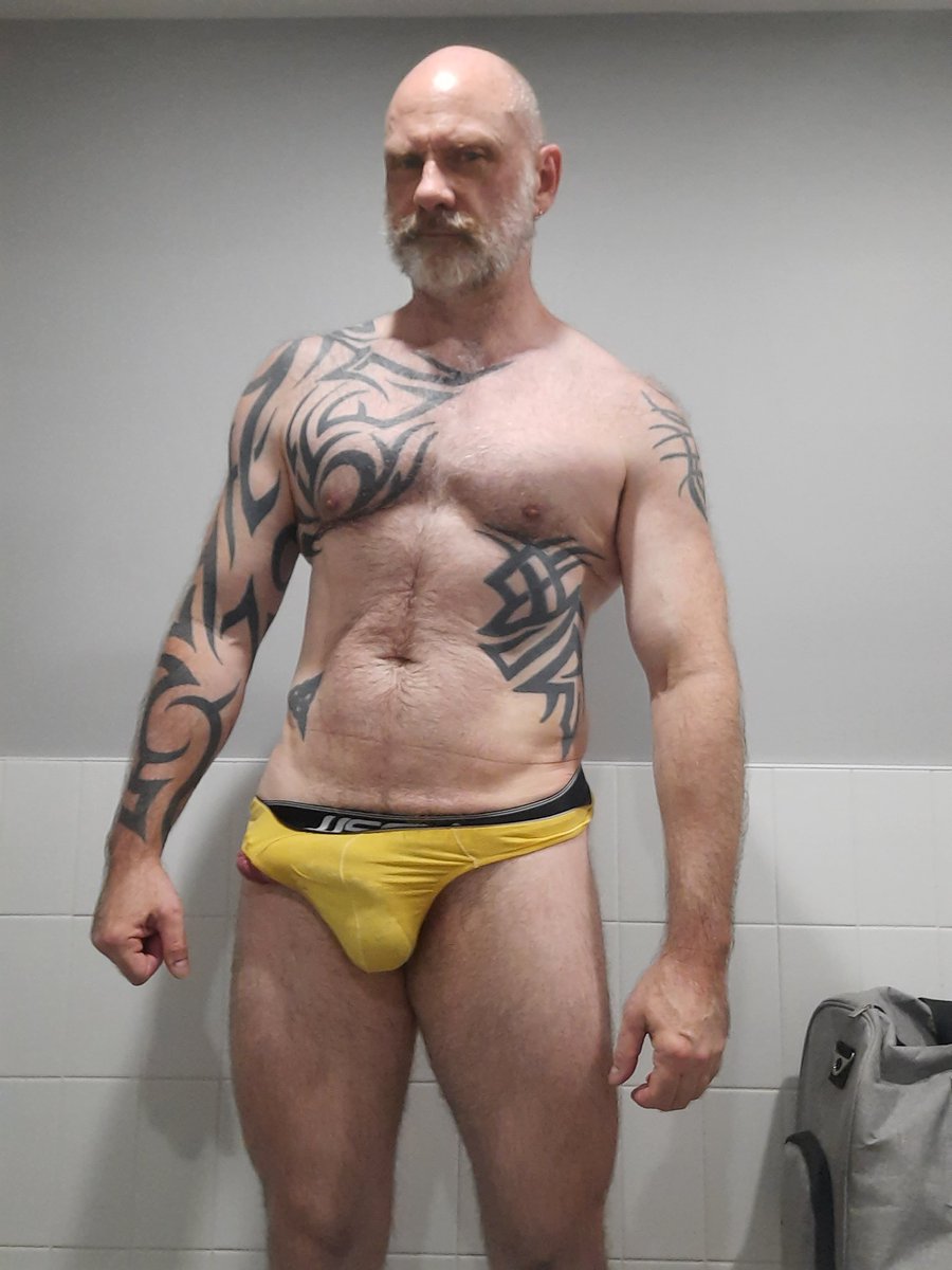 Muscle Steve tweet media