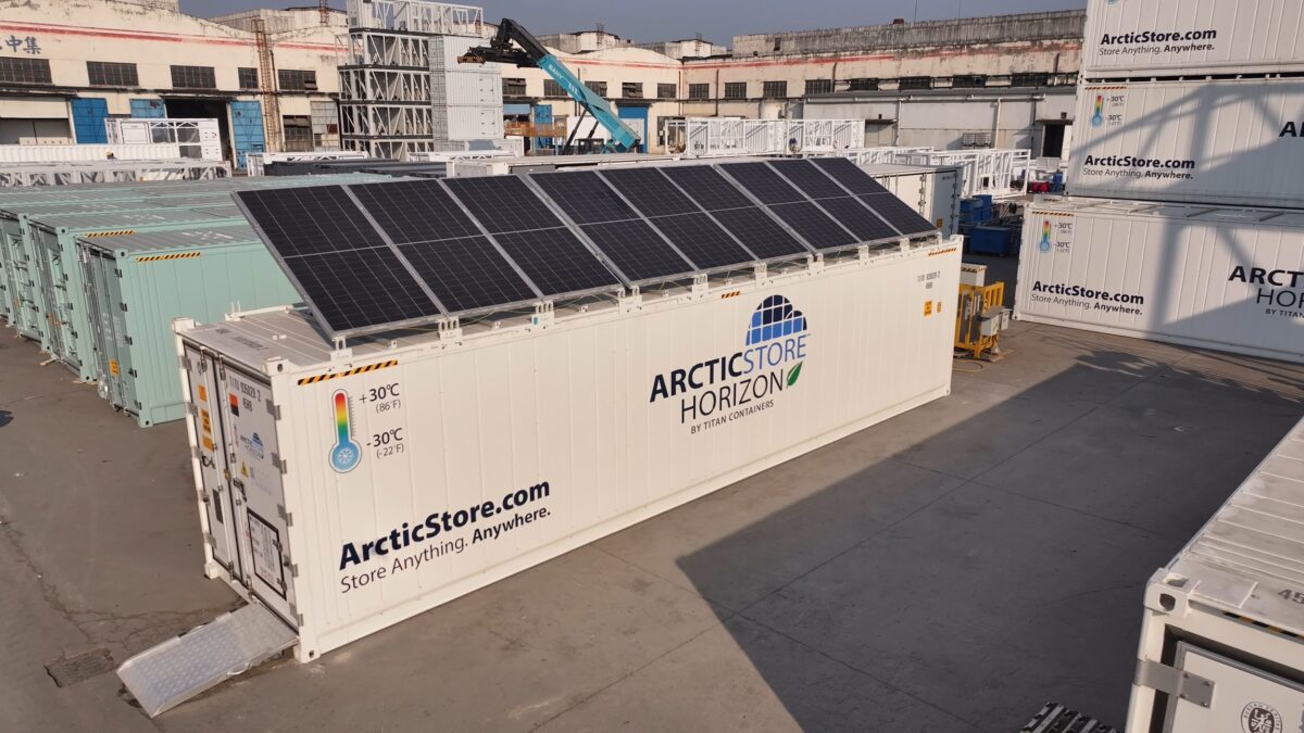 RenewableSearch's tweet image. Via PV Mag: &quot; Cold storage units incorporate solar to help achieve a 55% reduction in power usage: TITAN Containers’ ArcticStore Horizon have a solar-grid power management system and cleaner refrigerants.
… dlvr.it/TPVsMp &quot; #BatteryStorage #EnergyStorage #PV