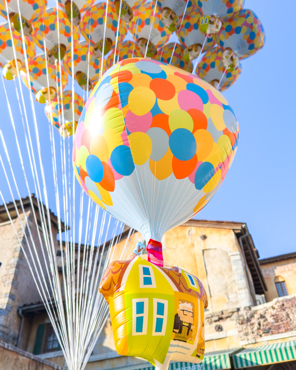 カールじいさんの空飛ぶ家』デザイン！ 東京ディズニーランド&シー
