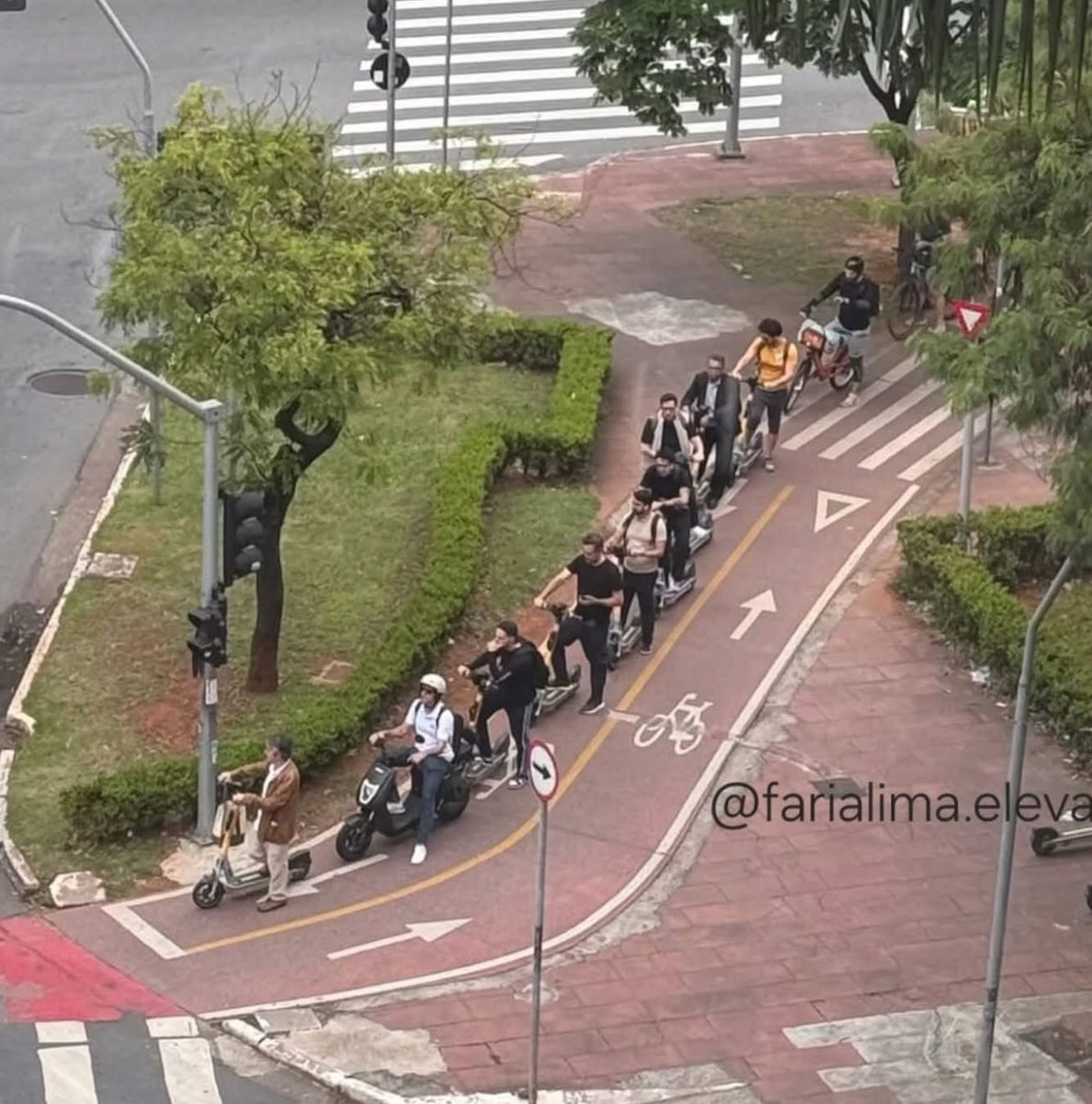 odaradeverdade's tweet image. A Corrida Maluca da Faria Lima está prestes a dar a largada🧑‍🍼🏁