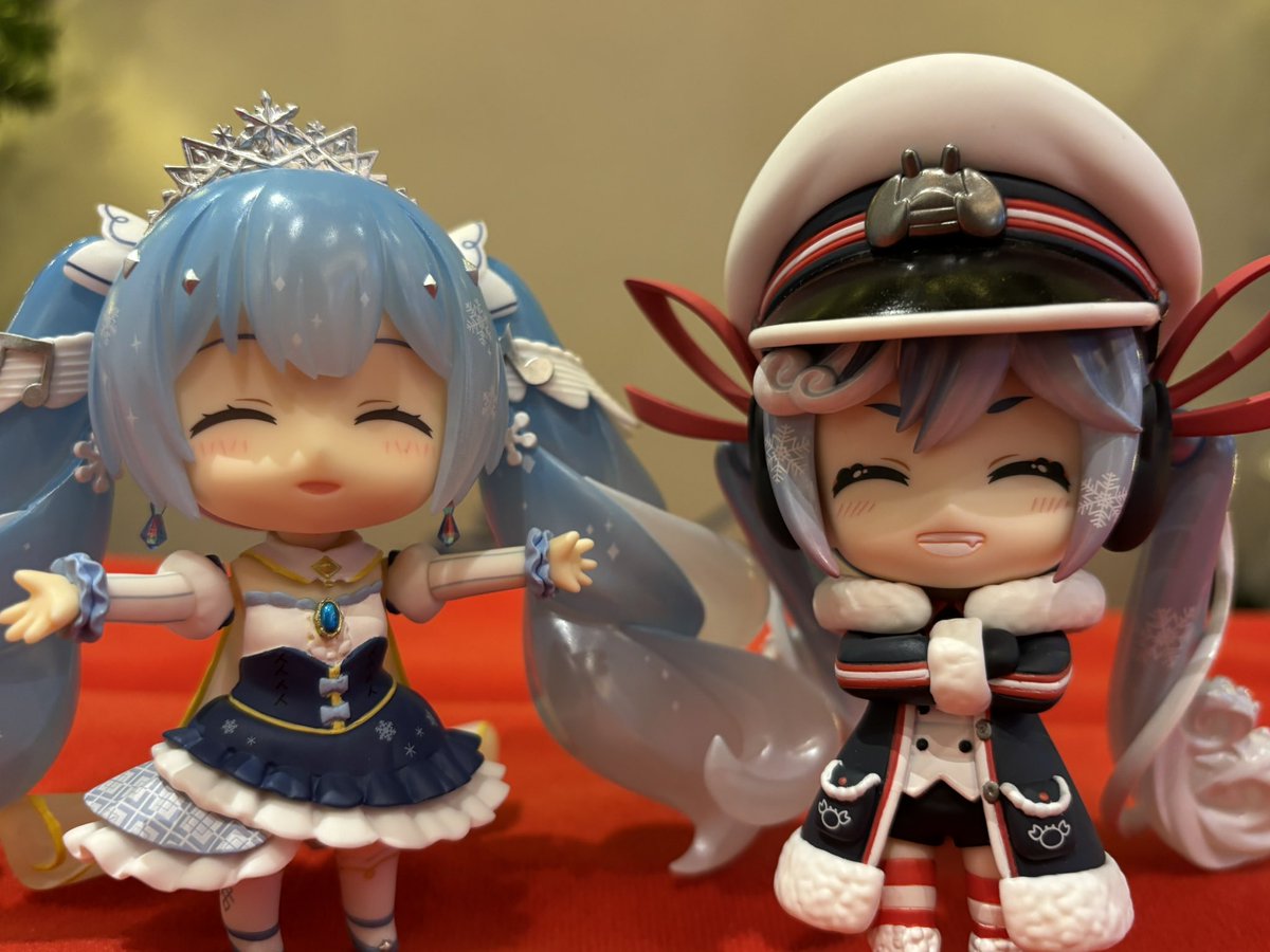 ★ ミケ様 ★ おはよー！ 今日は朝からポケカ3パック買ってきた〜！まさか買えると