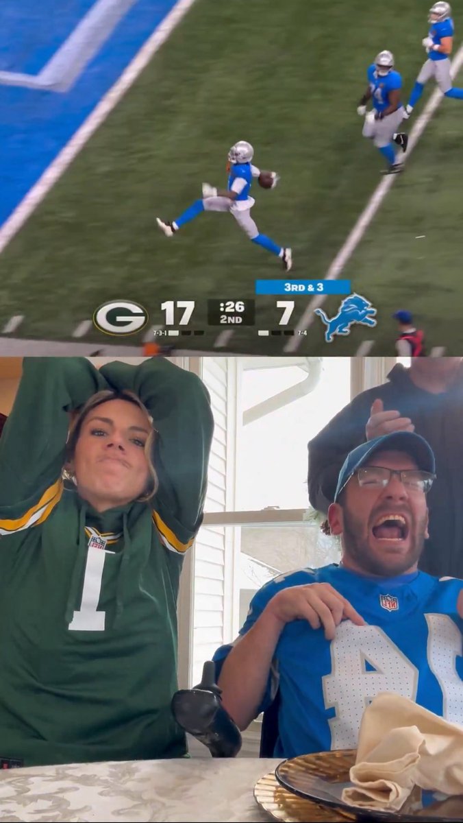 garviniowa's tweet photo. @AnnieAgar @agar_john Yes, the Packers pulled this one off, but this pic is just awesome! https://t.co/WUxbn1EpBP