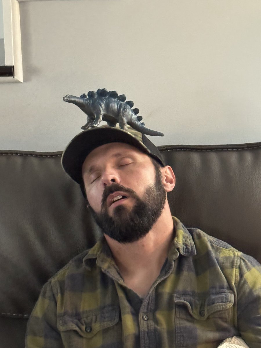 DocJimmys's tweet image. The Turkey really took me out. And my wife decided to have a little fun.

We’ve been married for 13 years, and I love we can still play jokes on each other like this.