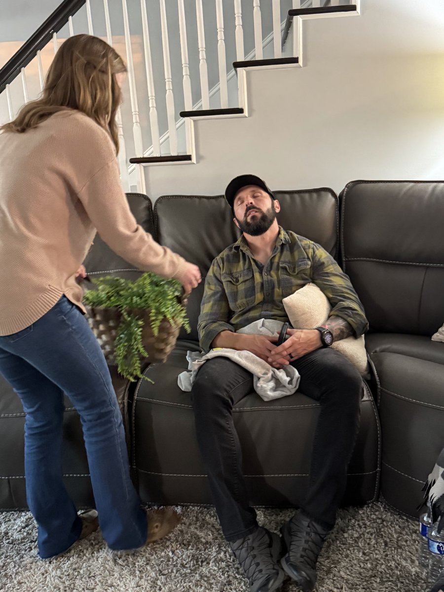 DocJimmys's tweet image. The Turkey really took me out. And my wife decided to have a little fun.

We’ve been married for 13 years, and I love we can still play jokes on each other like this.