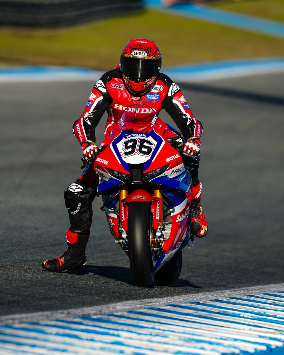 HondaMoto_HRC's tweet image. A new adventure begins for Jake Dixon at the WSBK Jerez test!
First laps, first impressions — full of energy and ready to attack this new chapter💪

#Honda #WSBK