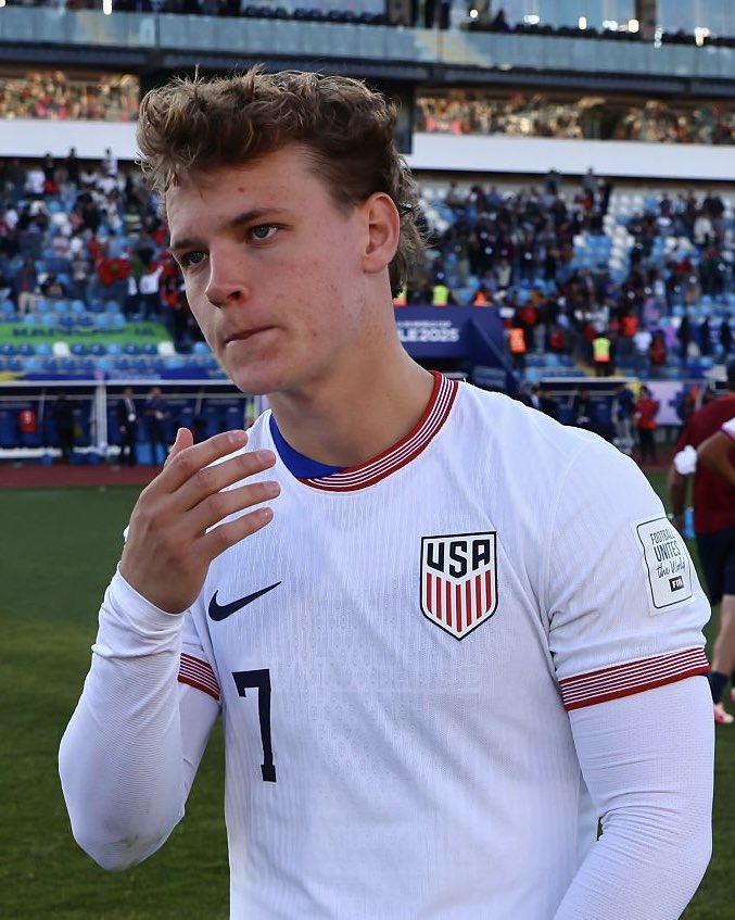 USMNTOtaku's tweet image. Cole Campbell has clearly informed the BVB management about his desire to leave the club as he sees no future at Dortmund. 

The following clubs interested in signing him are:

🇧🇪 Club Brugge 
🇧🇪 Anderlecht
🇩🇰 FC Midtjylland
🇩🇪 SV Elversberg (2. Bundesliga)

[🌕: @berger_pj]