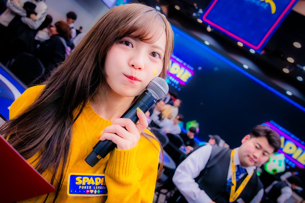 hiromiyanyanko's tweet image. ポーカーの大型大会ってどんな感じなの?って思う方にも観て欲しい!!
めちゃくちゃ楽しい空間なんだから!
次は２月かぁ✨悔しさをバネに次こそトロフィーとるぞ🏆
MCのプク顔載せときます✌#SPADIE