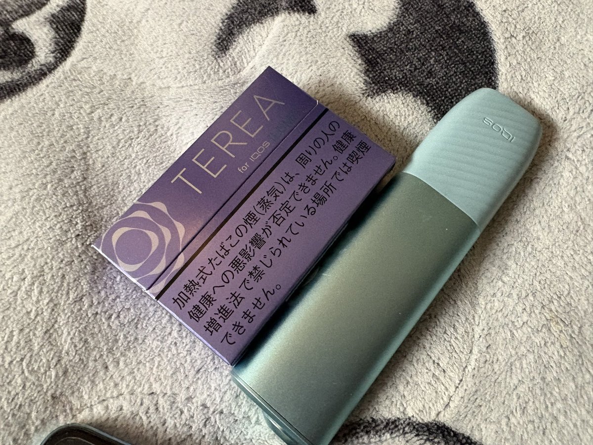 なんだかんだ喫煙者だけど タバコ嫌いな子や吸わない人の前では 絶対に