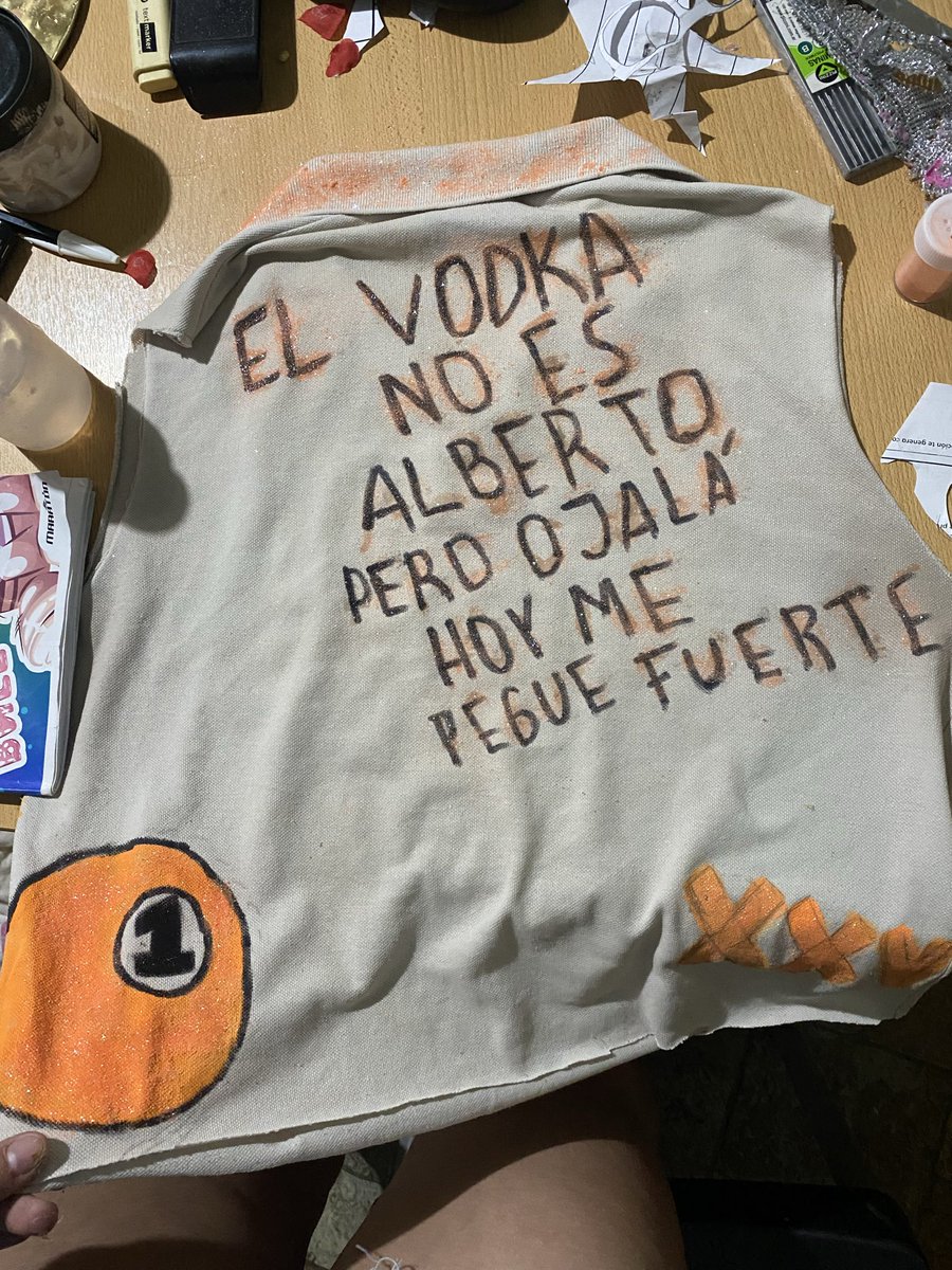 BiancaLiberal_'s tweet image. Que opinan de mi remera del UUD