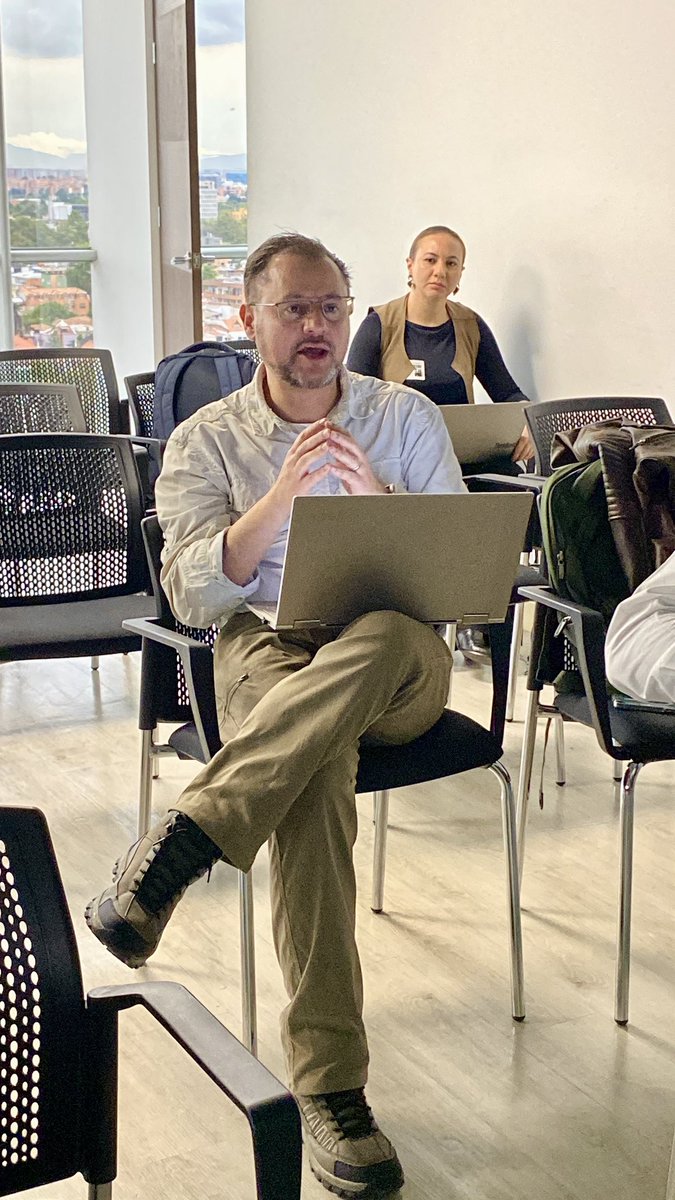 La ICDE lideró la 3.ª sesión de la Mesa Técnica Ambiental, articulando a más de 10 entidades estatales y avanzando en lineamientos y estándares para fortalecer la interoperabilidad de la información ambiental, el SIAC, la ICDE y el PEIGN 2024–2027.

#ICDEColombia #Coordinación 🇨🇴