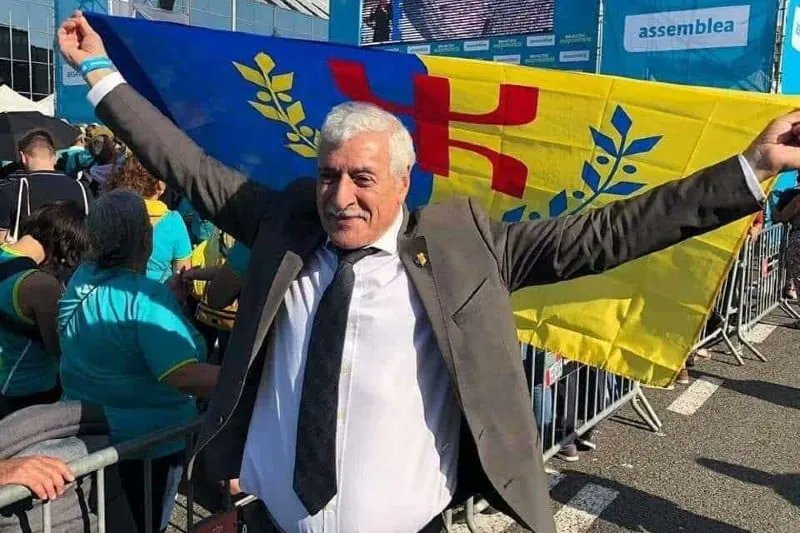 في 14 ديسمبر يقترب القبايل من خطوة تاريخية نحو اعلان استقلالهم واستعادة حقهم في تقرير المصير.. شعب يعاني منذ عقود من التهميش والاضطهاد ومحاولة طمس الهوية القبايلية، لكنه ظل متمسكا بلغته وثقافته ورايته وحلمه بالحرية.
هذا اليوم ليس مجرد حدث سياسي، بل لحظة انسانية كبرى لشعب دفع ثمنا