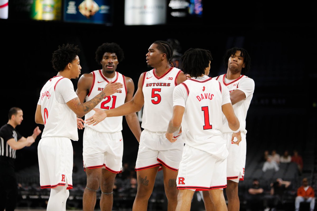 RutgersMBB's tweet image. Team win to wrap up our Vegas trip.✈️

21 points, 13 rebouns, two blocks: Ogbole 
15 second half points: Buchanan Jr. 
17 points eight rebounds: Grant 

🔗: go.rutgers.edu/afyrgldx

#TheKnighthood🛡️⚔️