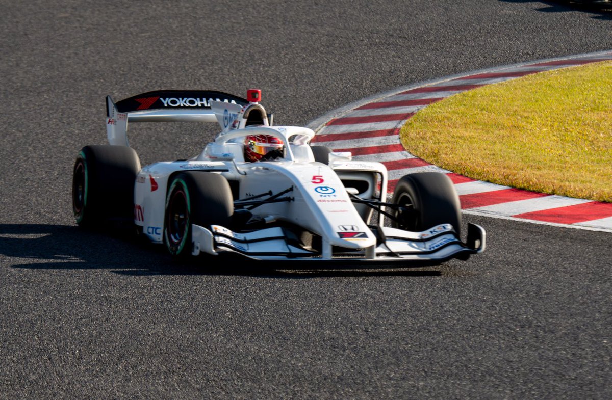 LWlmjpz's tweet image. 瑶子女王杯 2025年 全日本スーパーフォーミュラ選手権 Rd.10戦・11戦・12戦
第24回JAF鈴鹿グランプリ

DOCOMO TEAM DANDELION RACING
No.5 牧野 任祐選手
#SFormula #dandelionracing