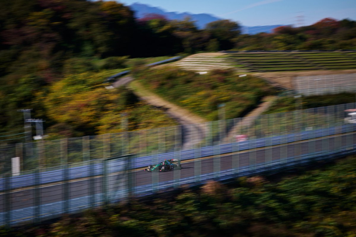 MarianneShashin's tweet image. 瑶子女王杯 2025年 全日本スーパーフォーミュラ選手権 第10戦 第11戦 第12戦
第24回JAF鈴鹿グランプリ
その5
西ストレートから130Rへ

#SFormula